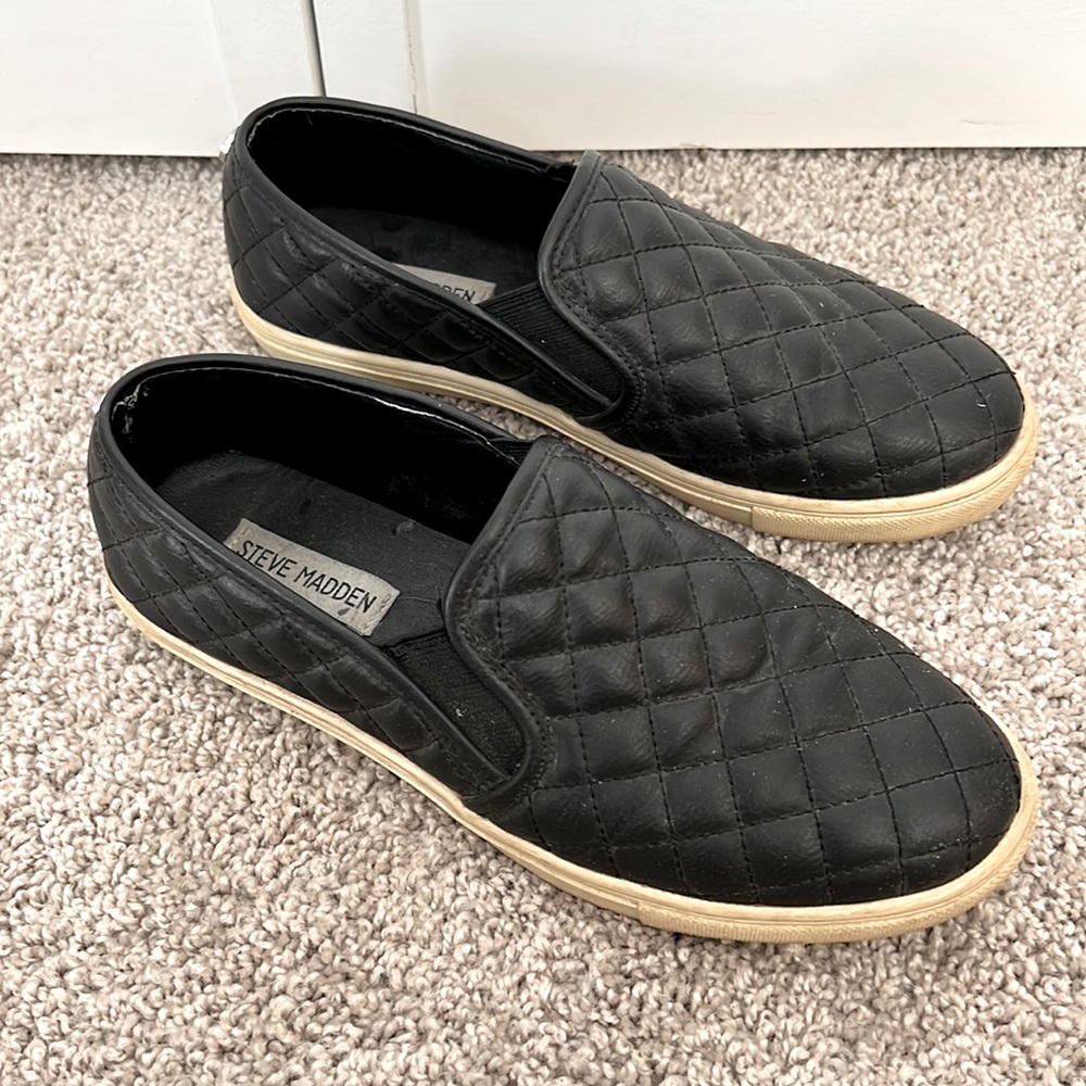 Steve Madden slip on sneakers